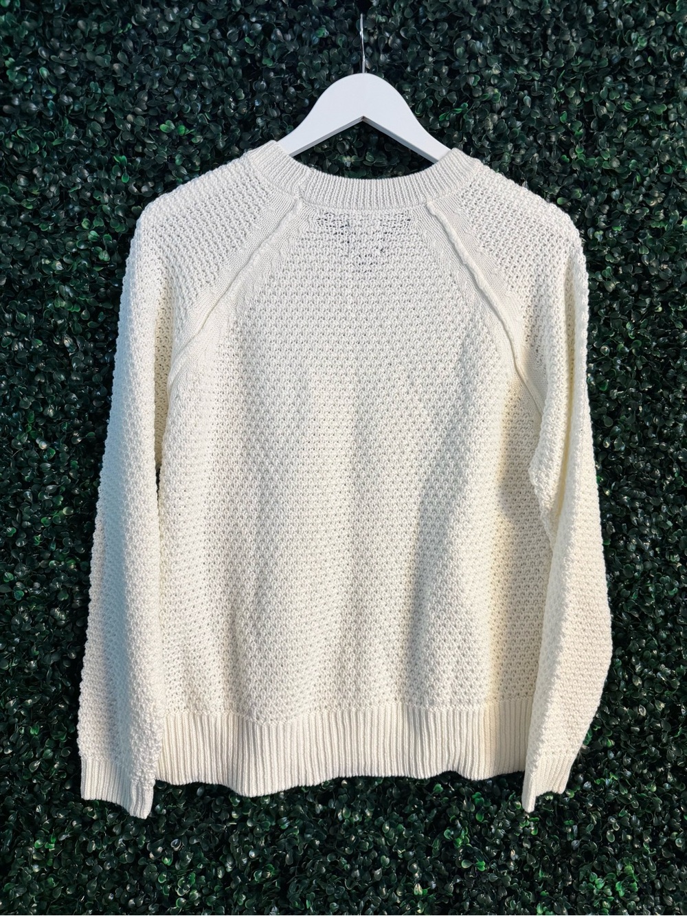 GAP Cream Knit Crewneck Sweater Size Small - Picture 7 of 8